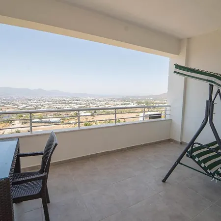 דירה Charming With Fascinating View In *