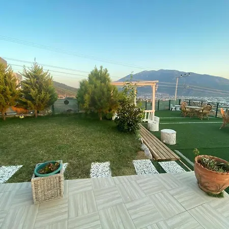 Charming With Fascinating View In דירה *